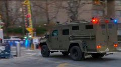 委内瑞拉总统马杜罗乘囚车抵达纽约法院，将首次出庭受审